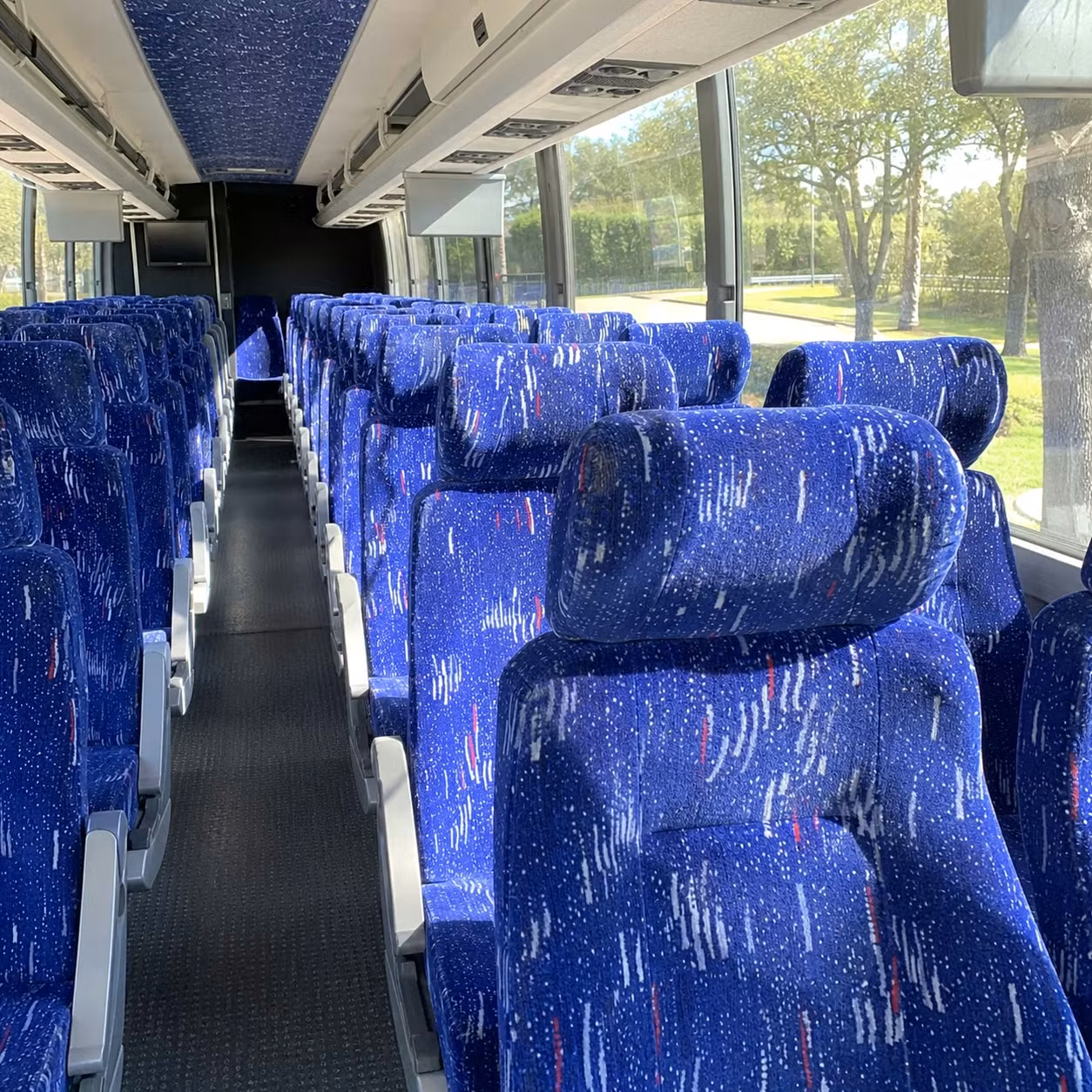 school groups and universities in sunnyvale rely on long distance charter buses