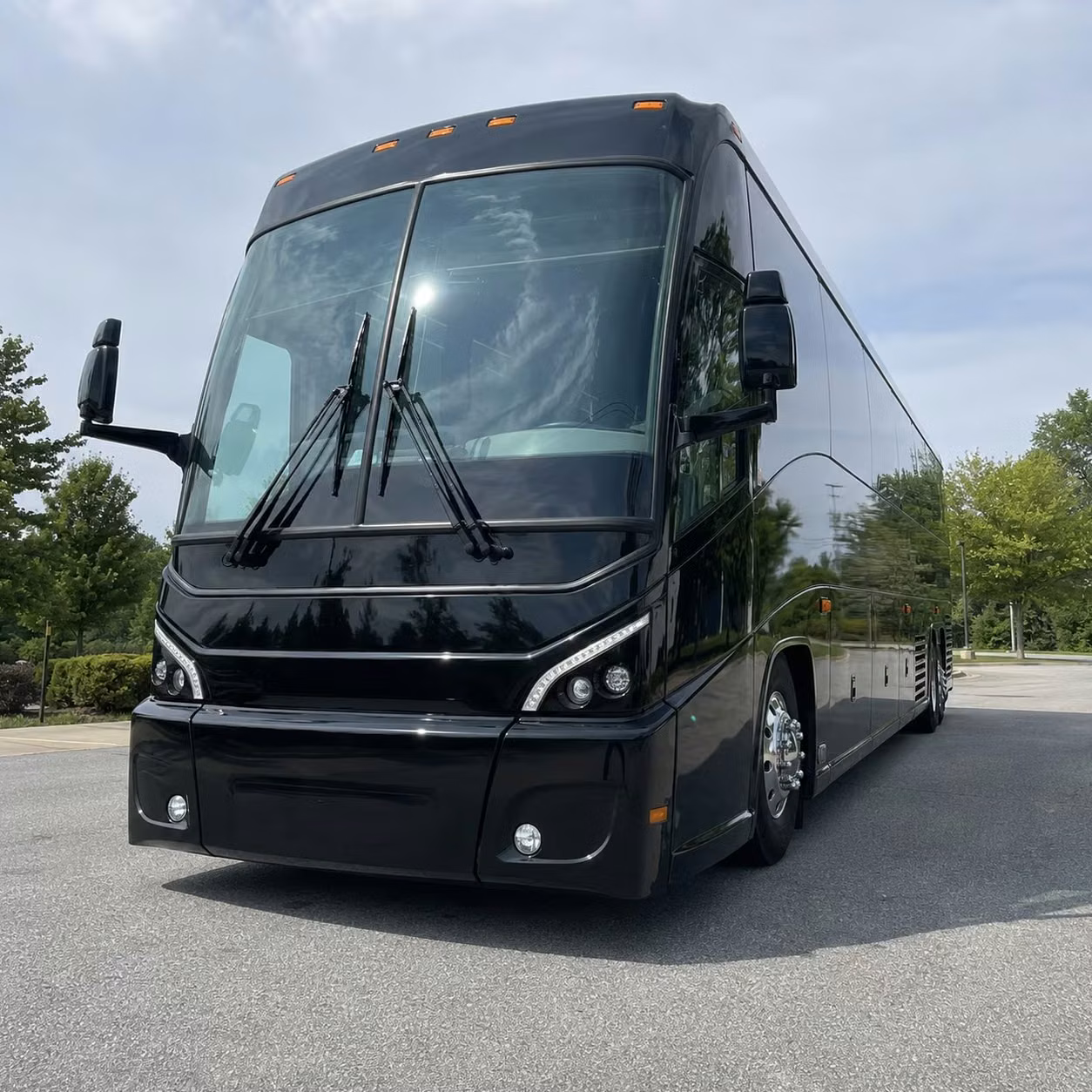 through a network of bus companies sunnyvale employers get more options and better pricing
